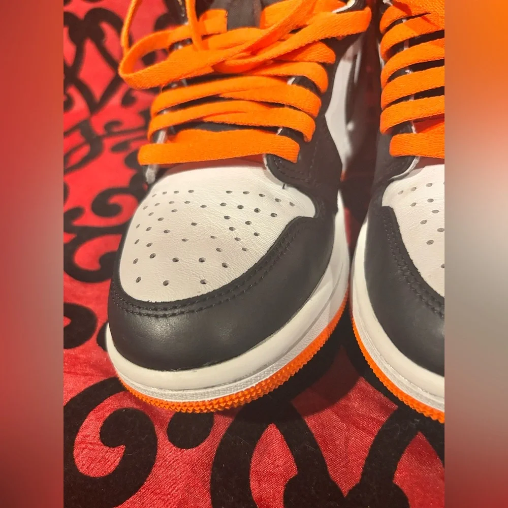 Jordan 1 High Electro Orange